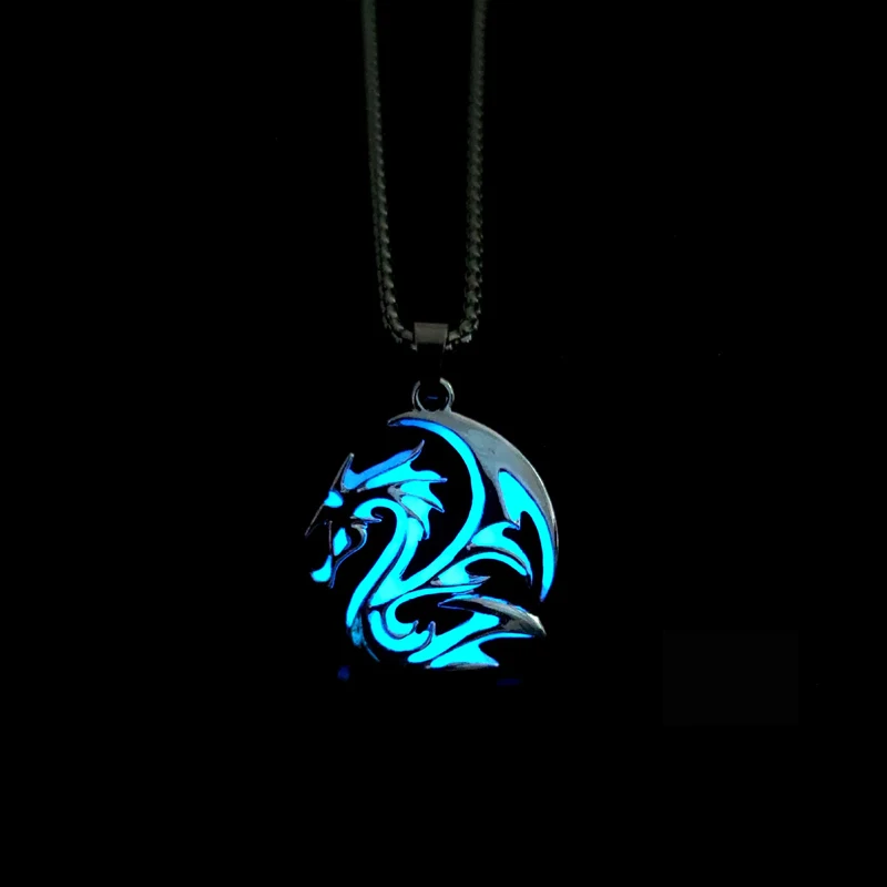 Trendy Male Domineering Luminous Flame Dragon Necklace Dragon Pendant Necklaces Glow in the Dark Jewelry