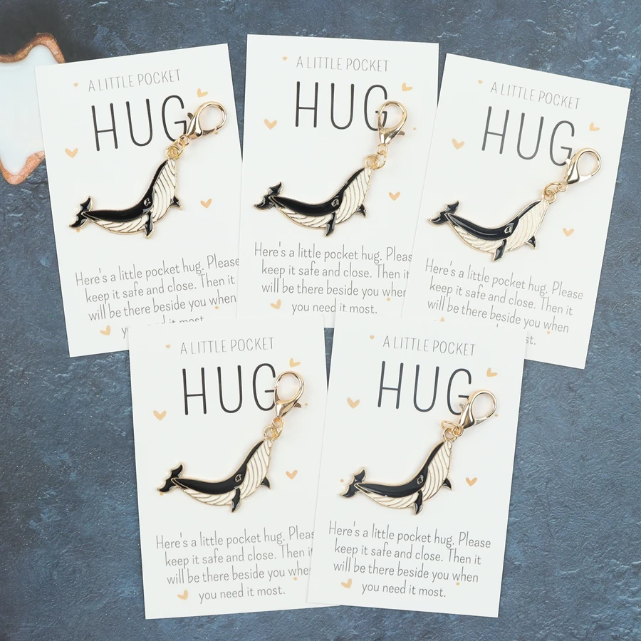 5 Charming Large Whale Keychains, with Pocket-Sized Greeting Cards, Perfect as Backpack Charms, Decorative Pendants, Ideal Gifts for Birthdays, Parties, Back-To-School Season, Gatherings, Ocean-Themed