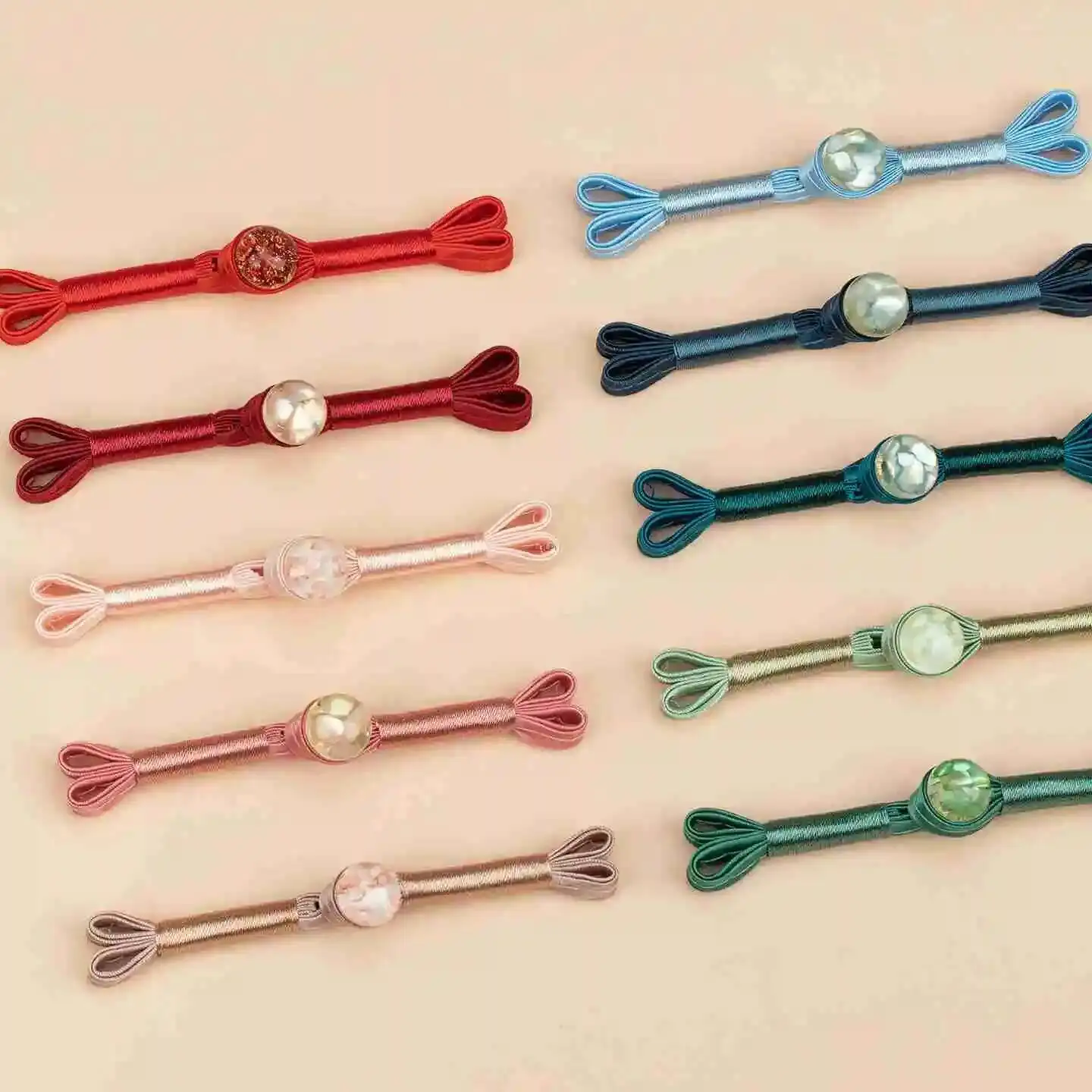 

5 шт. пуговиц для чонсама в национальном стиле, в форме лепестка, с нефритовыми бусинами, в форме ласточкиного хвоста, для ханьфу, ручной работы, для рубашек и одежды