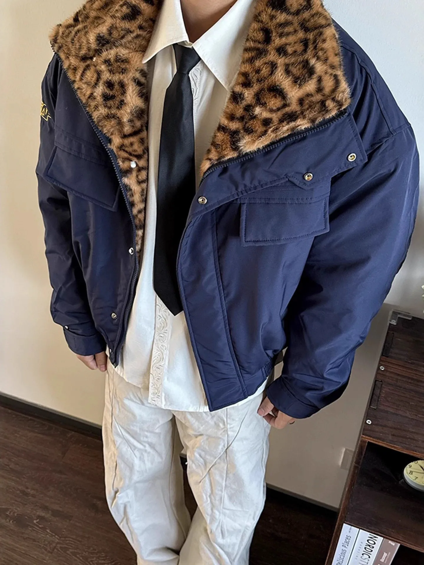 American Style Thickened Fleece Lined Cotton Jacket Loose Fit Men's Coat Leopard Print Warmth Youth Trend Polyester Fiber