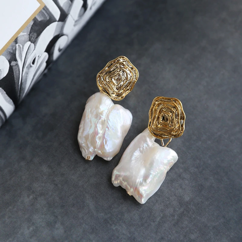 kshmir 3.7cm Women wavy irregular baroque pearl earrings natural freshwater pearls hanging earrings retro women stud earrings