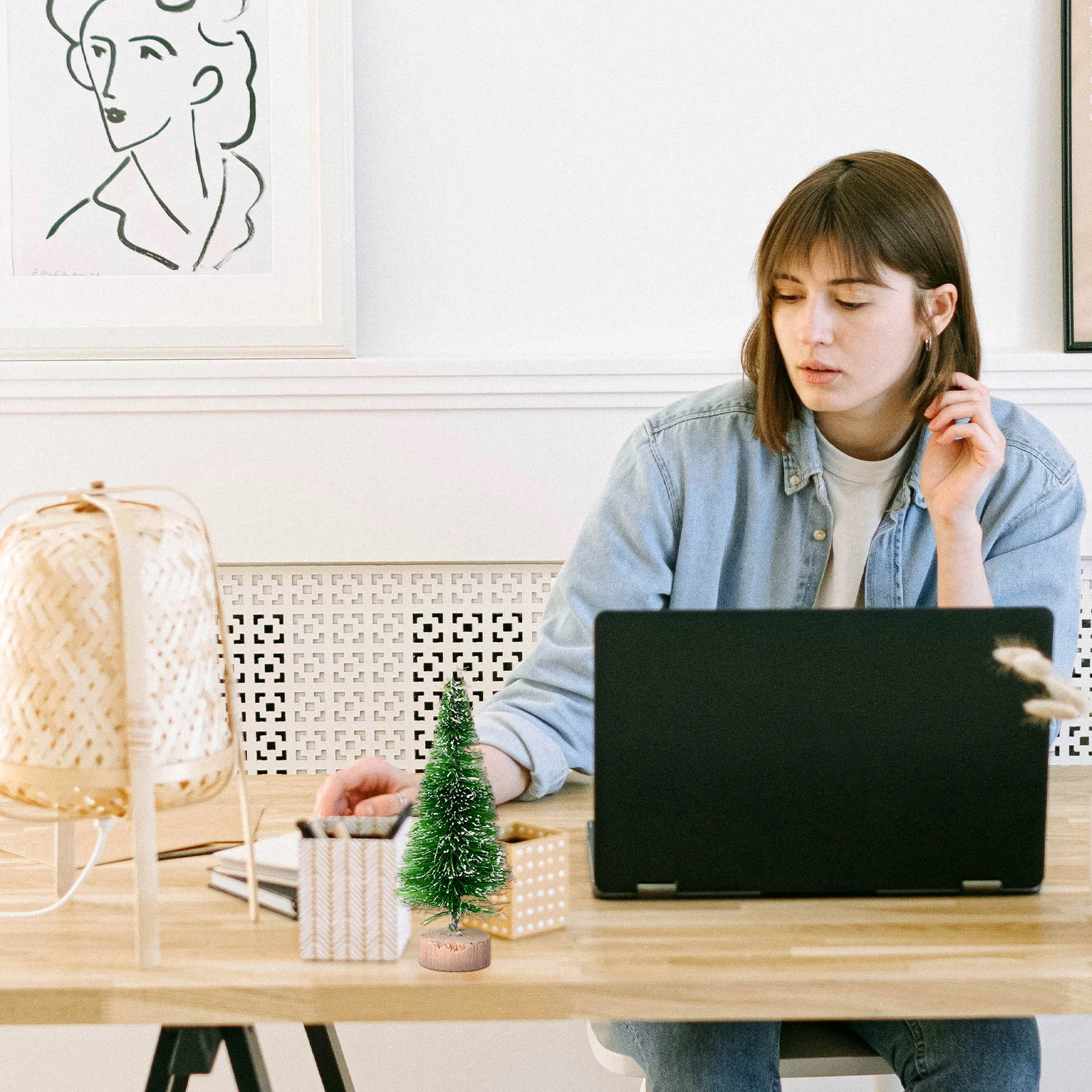 

30Pcs Christmas Tree Ornament Mini Xmas Decor Eco-Friendly Material Lightweight Desktop Scene Layout Prop Small Christmas Tree