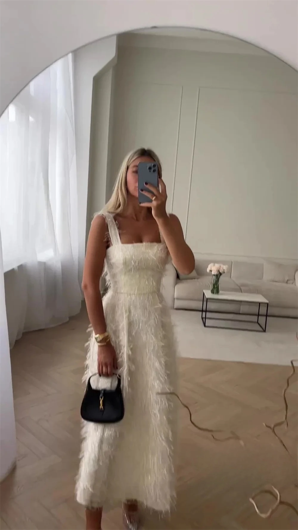 ชุดราตรีทรงเอไลน์แบบสั่งตัดคุณภาพสูง ความยาวระดับข้อเท้า พร้อมดีเทลจีบ สำหรับงานพิธีการและโอกาสพิเศษ