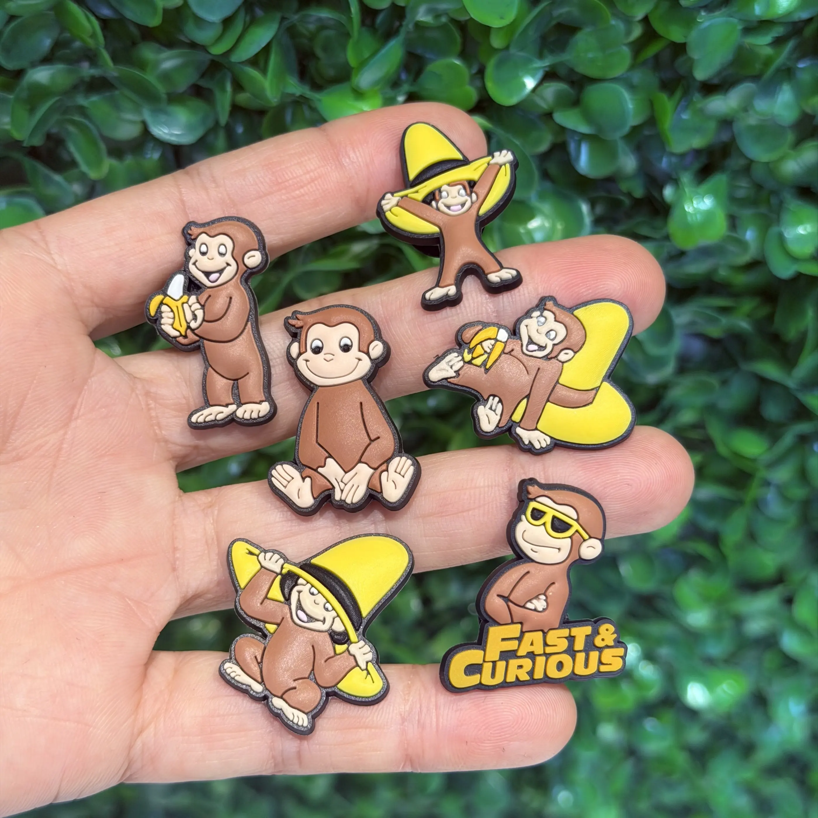 Cartoon 6pcs Straw hat monkey&banana Shoe Buckle Sandals DIY Accessories PVC Detachable Clogs Pins Decor Kids X-Mas Party Gift
