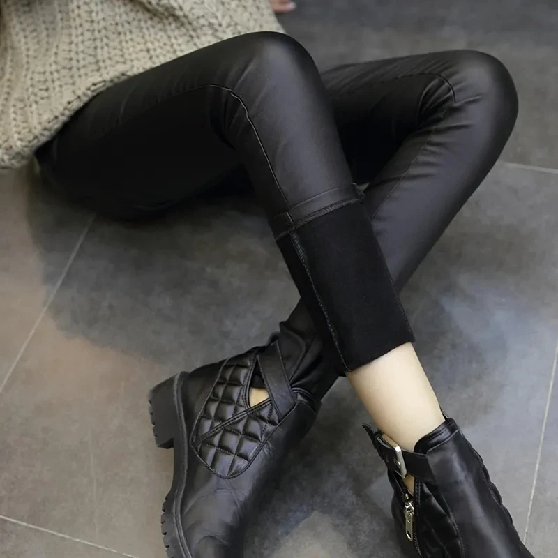 Autumn Winter New High Waist Stretch Leather Leggings Thick Female Faux PU Leather Pants Sexy Push Up Slim Tights Fleece Trouser