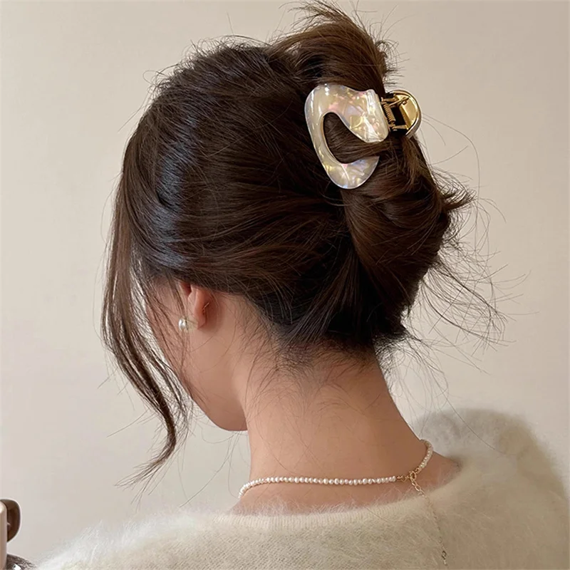 

Small Size Acetate Hair Claws Temperament Crab Clamps Headwear Hairpin Women 2023 New Korean Fashion Back of Head Shark Clip