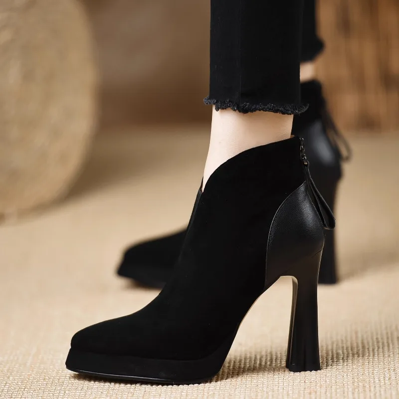 

Fashion Women's boots 2025 New style pointed-toe, thick-heeled, waterproof platform, height-increasing and versatile ankle boots