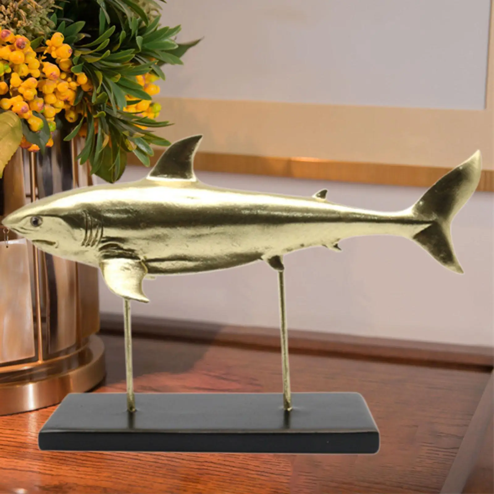 Shark Sculpture Presents Photo Props Home Decoration Creative Shark Statue for Tea House Living Room Desk Home Office Bookshelf