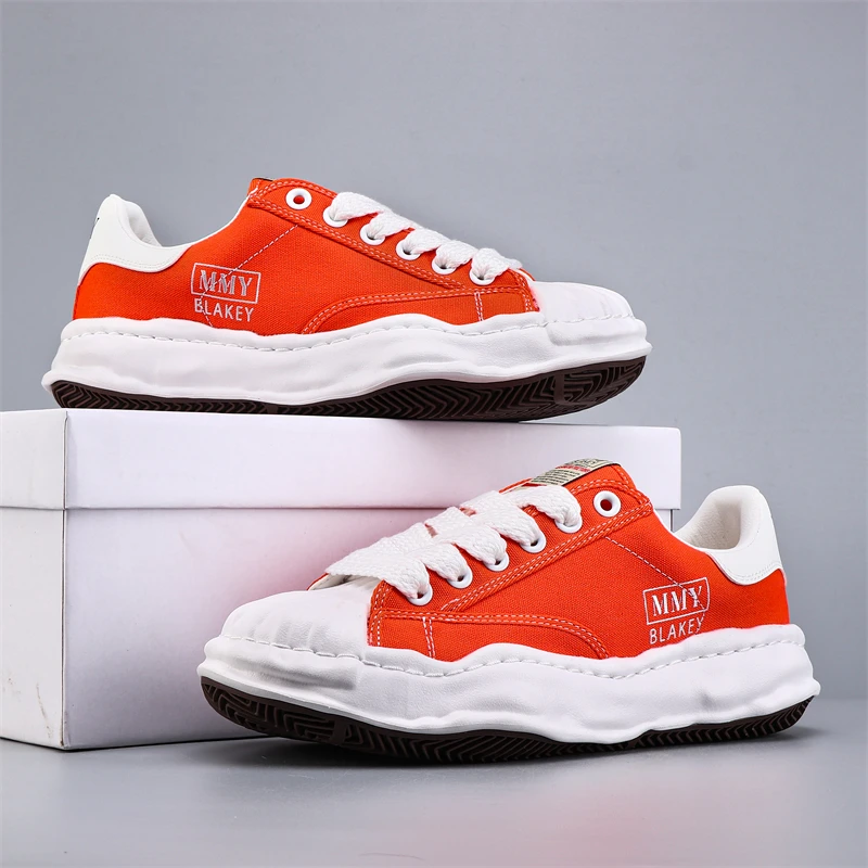 Same style thick soled canvas sneakers for men and women, low cut casual sports sneakers, spring/summer 2024