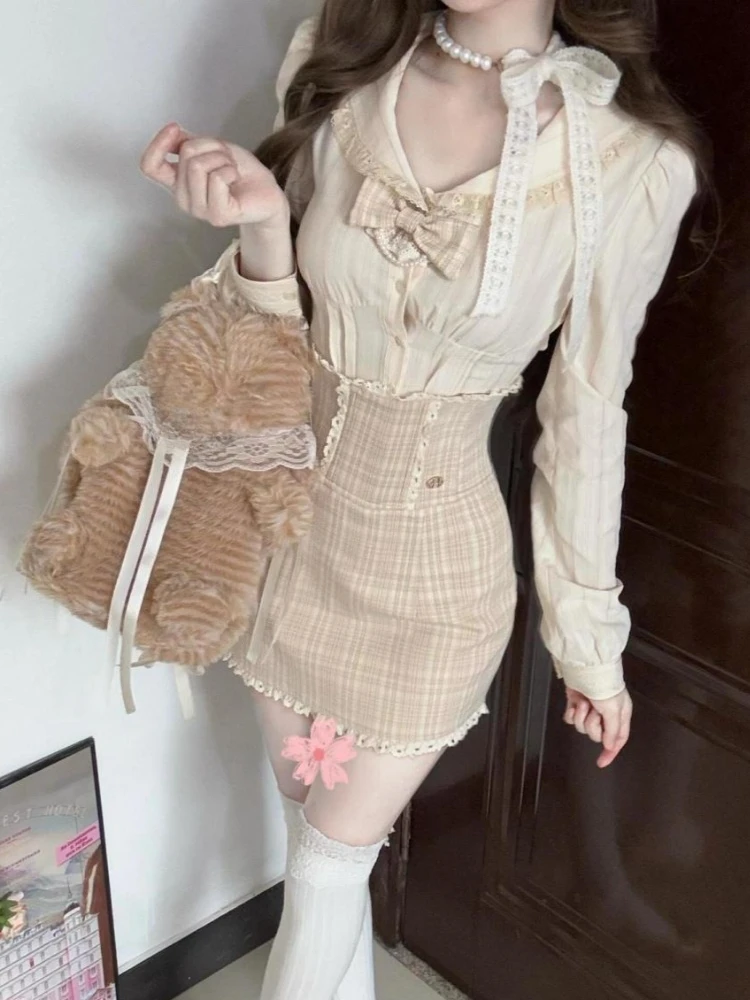 

Французский элегантный модный винтажный комплект из 2 предметов, женские повседневные кружевные топы с длинными рукавами + мини-юбка, милая японская принцесса в стиле ретро