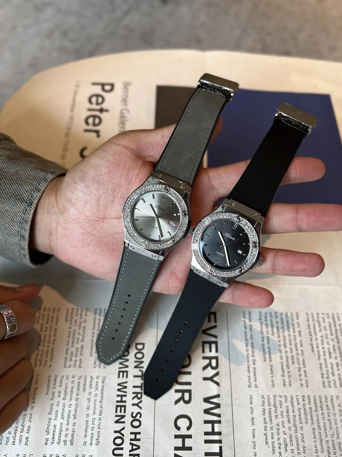 خاتم ساعة على شكل ألماس - ساعة بتصميم أنيق للجنسين للرجال والنساء