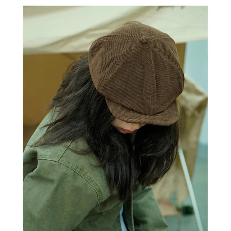 

Women's Corduroy Beret Hat - Autumn Winter Retro Painter Cap, Solid Color Beanie in Dark Brown/Black for Daily Wear