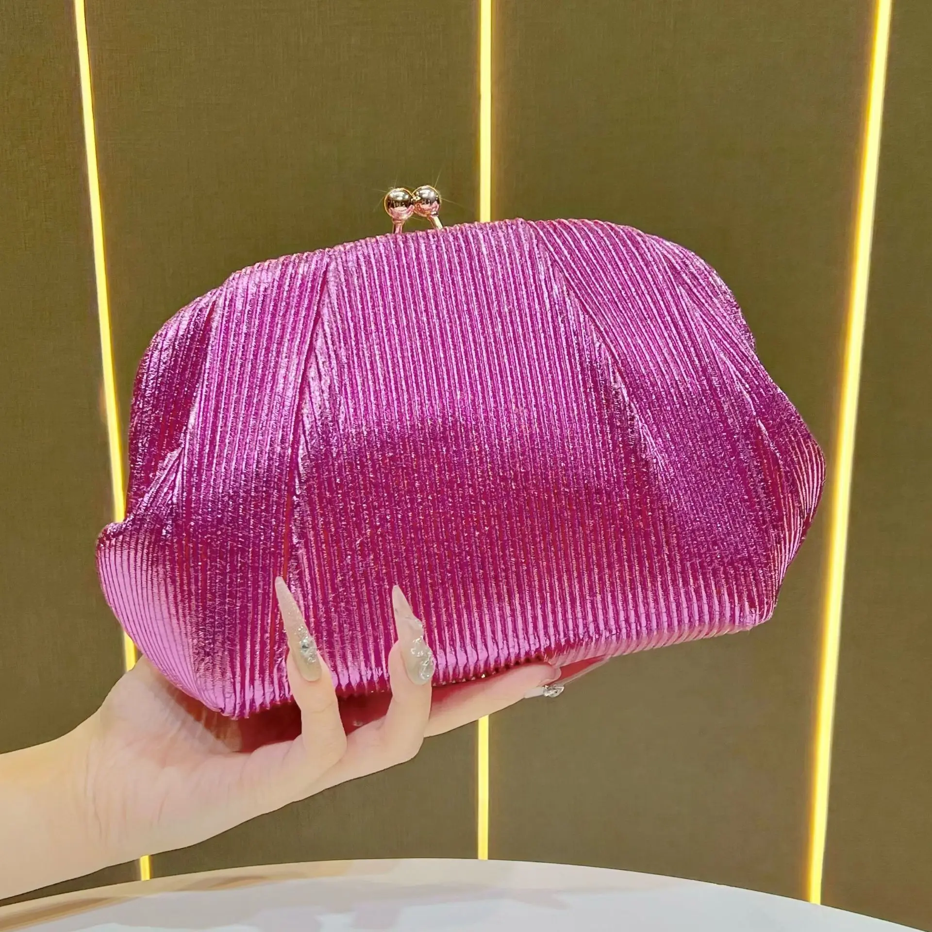 

Luxury Pleated Evening Bags For Women Chain Shoulder Crossody Bags Party Bridal Clutch Vintage Women Cloud Bags
