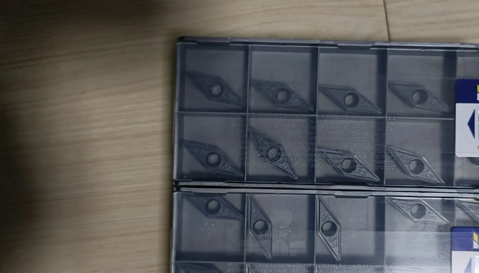 

Hard alloy cutting blades VCMT160408-SM IC907