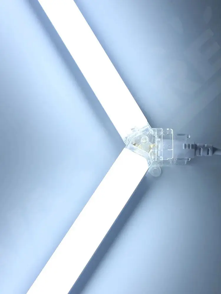 Garage honeycomb hexagonal LED white light super bright 6500K color temperature installed on the ceiling, suitable for garages