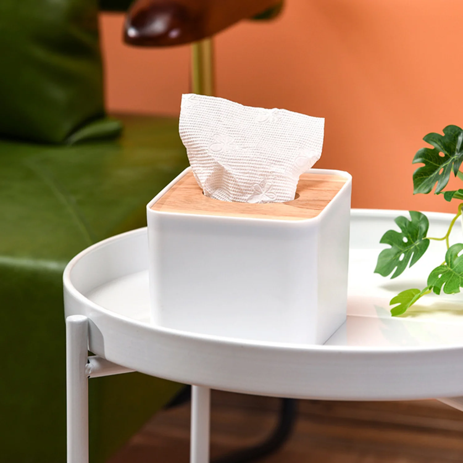 Suporte para caixa de tecido lavável |   Acessório de escritório conveniente e prático |   Design resistente e compacto |   4,33" x 4,33" x 3,74