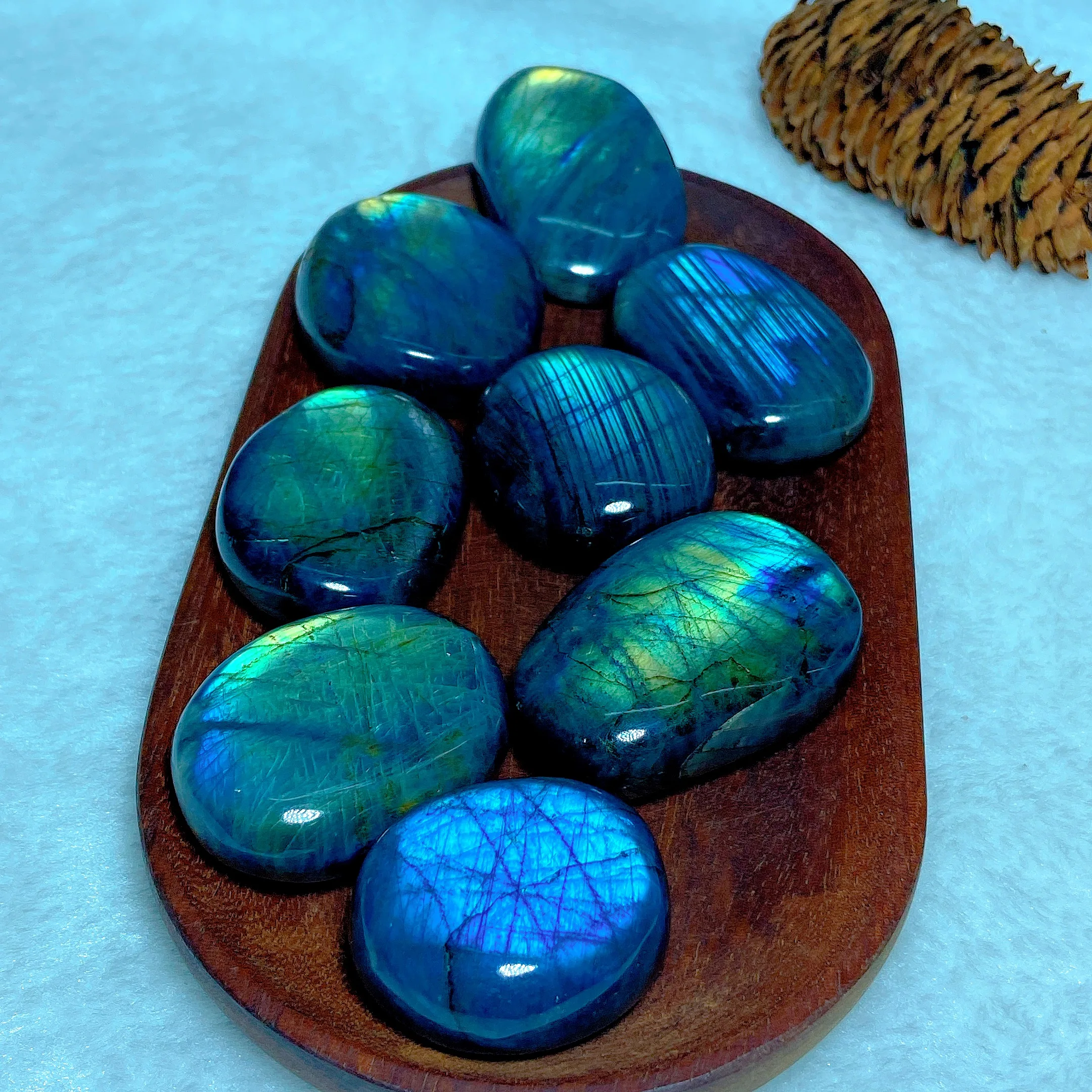 Natural Crystal Flashy Blue Labradorite Palm Gemstones Healing High Quality Mineral Energy Stone Reiki Home Decorations Gift Ore