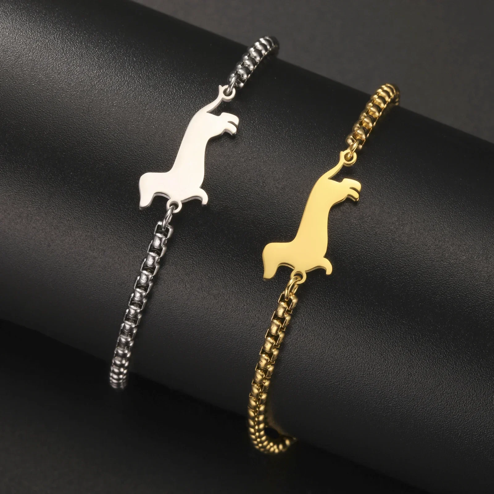 Dachshund Dog Charm Bracelet Stainless Steel Single and Double Layer Bead Chain Sausage Dog Bracelet Valentine's Day Gift