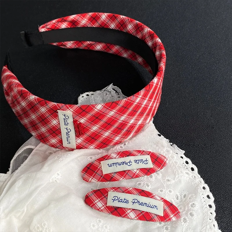 

1PC Red Plaid Fashionable Niche High-end Wide Hair Hoop, Sweet and Cool Girl's BB Clip, New Style for Women