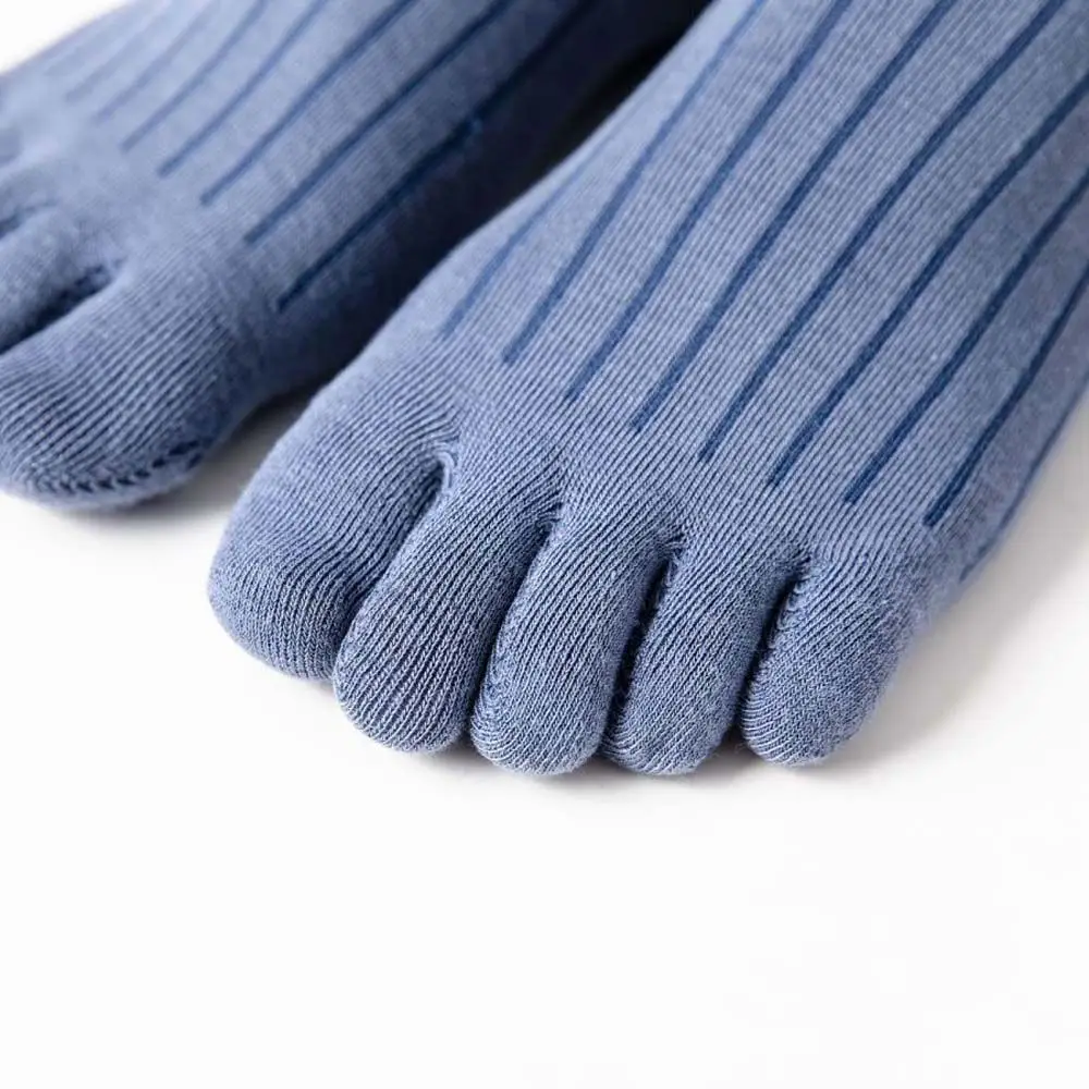 Anti-slip Simple Short Tube Socks Striped Men Sweat Absorbing Split Toe Socks Five-Finger Socks Men Socks Sport Hosiery