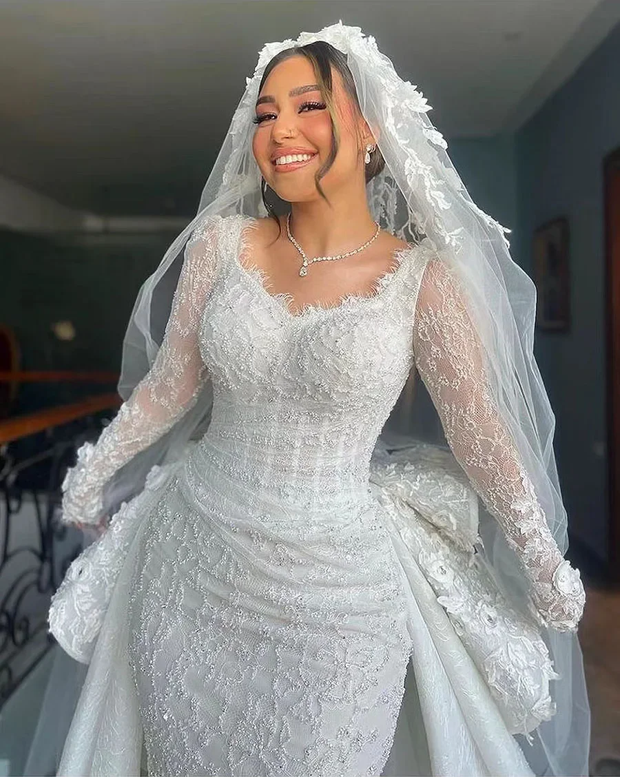 Customized Gorgeous Scoop Neck Crystals Mermaid Wedding Dress Chapel Train Robe De Mariée Plus Size Flower Bridal Gowns