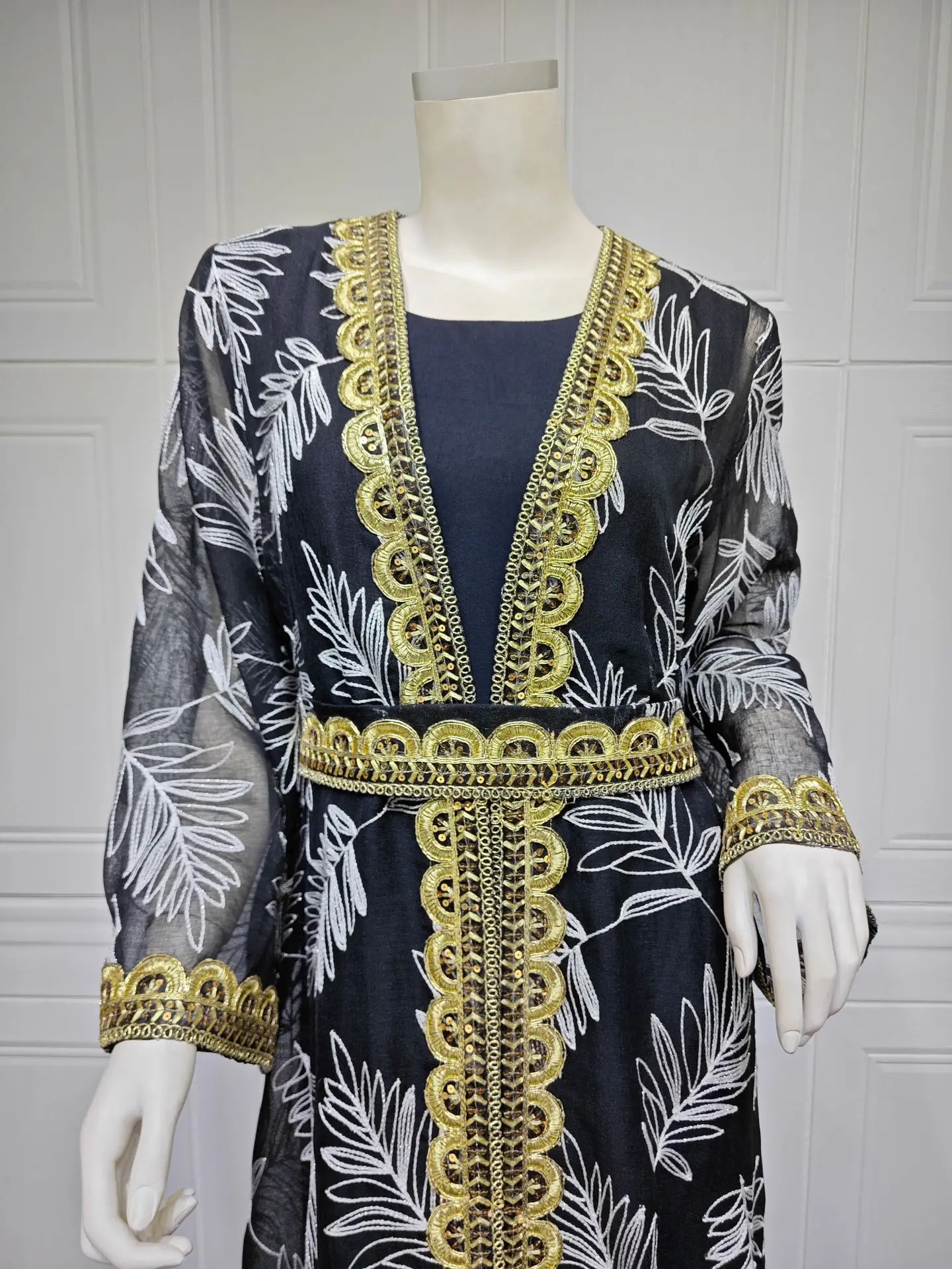 

Fashion Embroidered Maxi Dresses Mesh Sleeve Abayas Belt included Two Pieces Belted Kaftan 2026