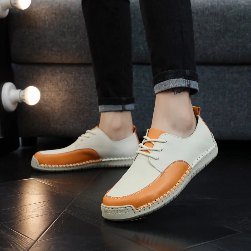 

New Autumn Casual Ladies' Hand-sewn Leather Shoes, Large-sized Men's Lightweight One-piece Driving Shoes