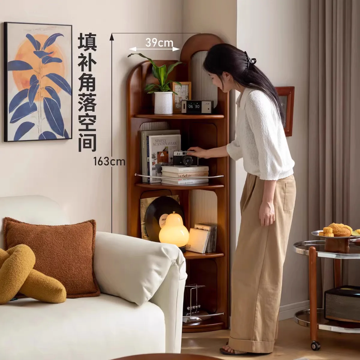 رف كتب زاوية من الخشب الصلب الفرنسي، رف تخزين عتيق للدراسة في شقة صغيرة، رف مثلث متكامل على الطراز القديم الأوسط #2