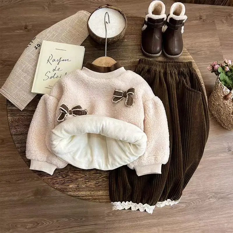 

Winter 2025 New Children's Velvet Bow Round Neck Lamb Wool Thickened Round Neck Hoodie