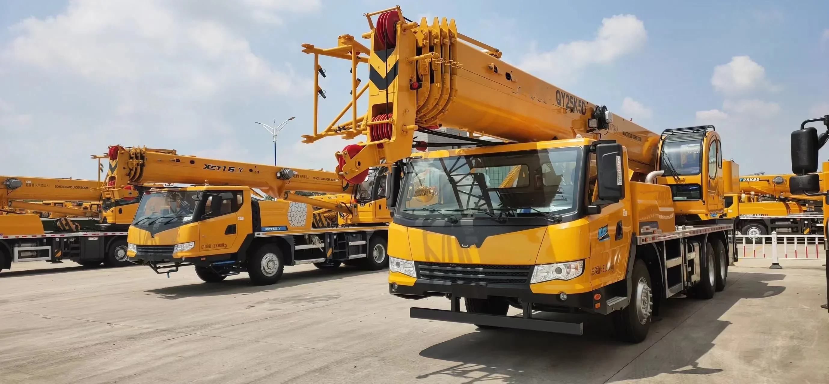 25 Ton 30 Ton Mobile Crane 50 Ton Hydraulic Telescopic Truck Mounted  Truck Crane