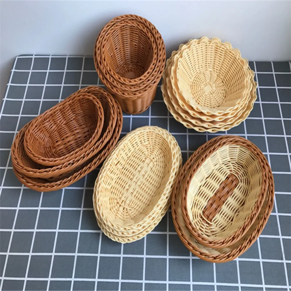 Multifunktionale Imitierte Rattan-Obstschale Retro Gewebtes Mehrzweck-Aufbewahrungstablett Kreatives Rattan-Teetablett für Haushalt und Süßigkeiten-Verpackung