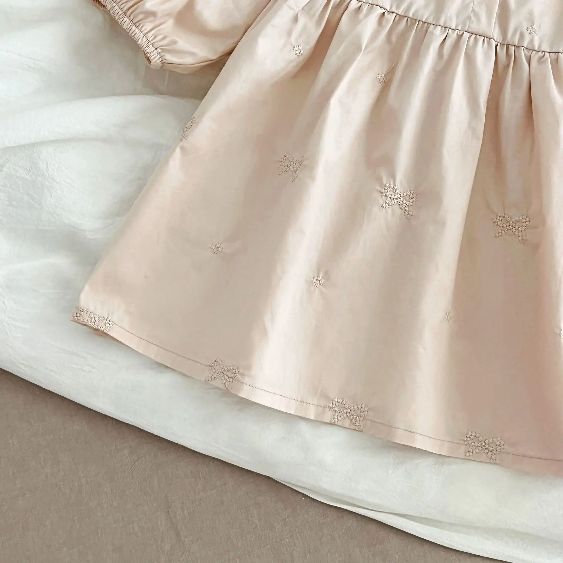 Frühling Schwestern Kleidung Mädchen Bogen Stickerei Spitze Kleidung Baby Strampler Baumwolle Säuglings Body Prinzessin Mädchen Schwester Familie Kleid – Detail 14