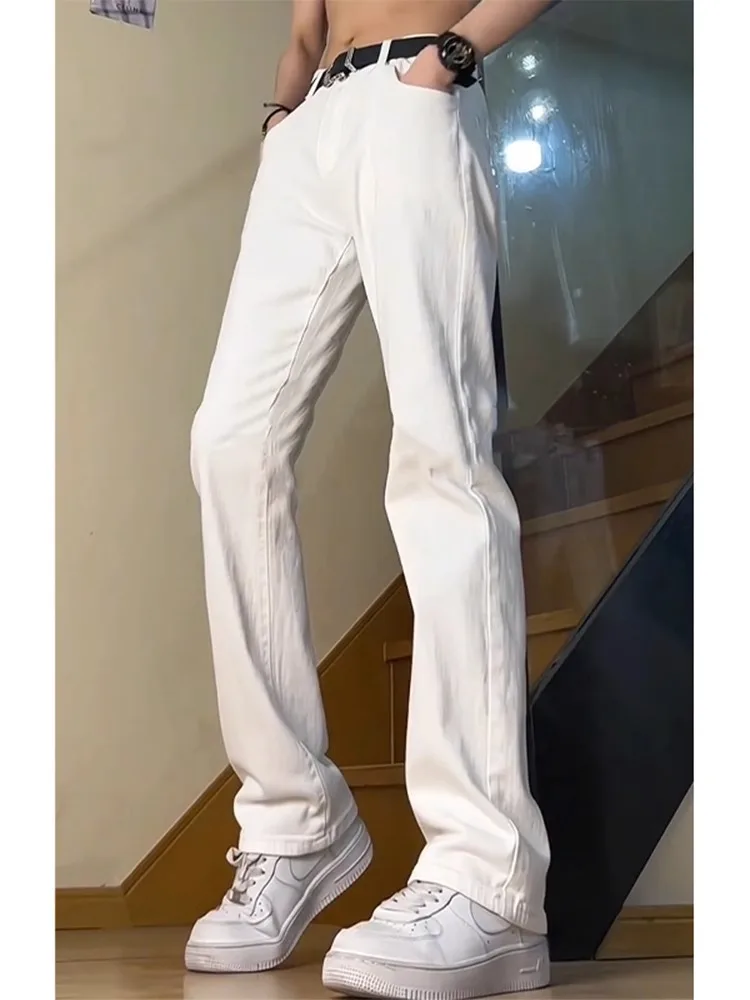 

Мужские белые джинсы American High Street Vibe: удлиненные, с высокой талией, слегка расклешенные, прямого кроя