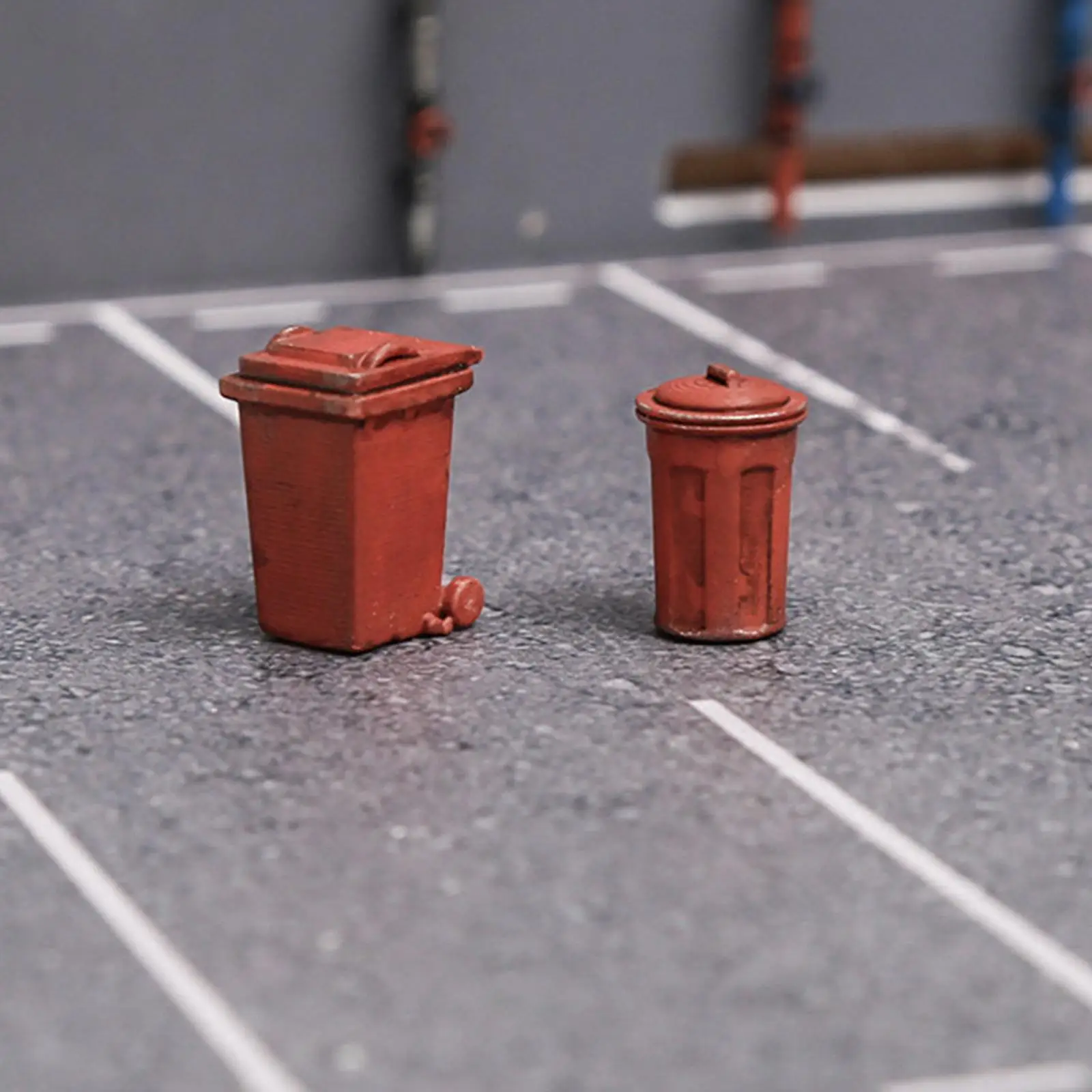 ถังขยะจิ๋วขนาด 1:64 แบบจำลอง ภาชนะแยกประเภทขยะขนาดเล็ก อุปกรณ์ตกแต่งบ้านตุ๊กตา ของเล่นจำลอง ถังขยะจำลอง อุปกรณ์ประกอบฉากสำหรับงาน DIY