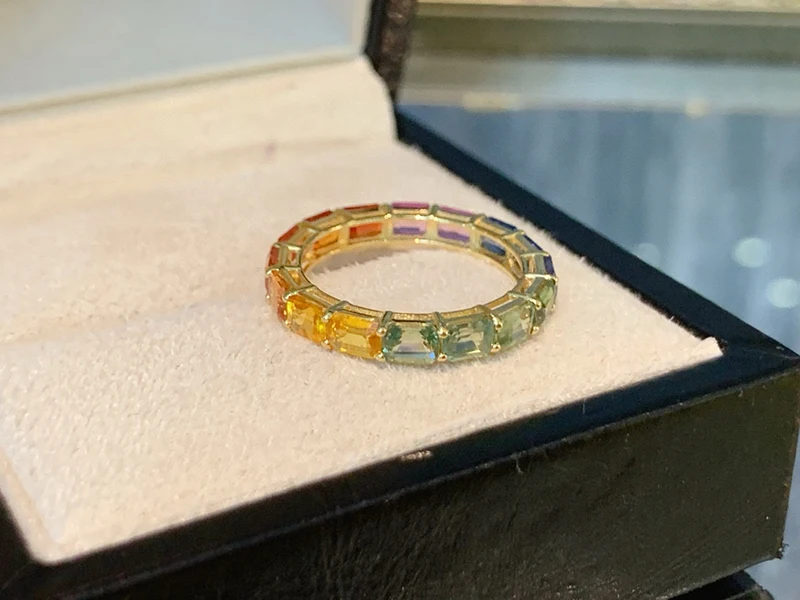 KUGG 100% 18 K イエローゴールドリングナチュラルカラーサファイア婚約指輪エレガントな光沢のあるデザインハイパーティージュエリー女性のための