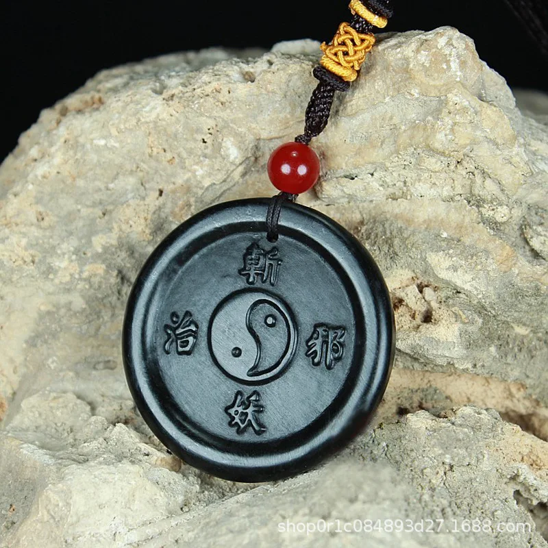 

Xinjiang Hetian Jade Qing Jade Eight Trigrams Jade Pendant Demon-Slaying Evil-Treating Jade Eight Trigrams Hanging Ornament Lin