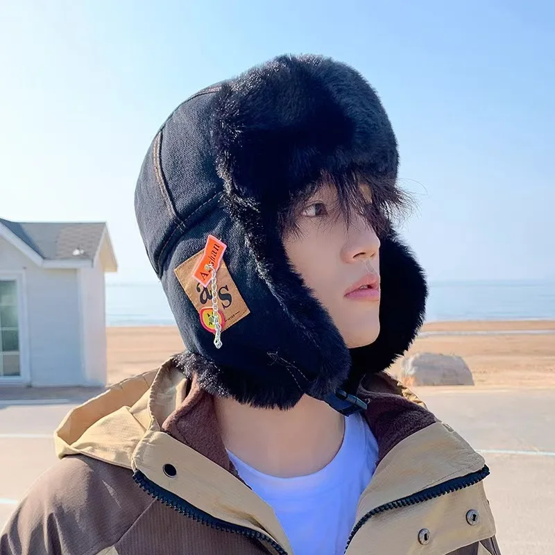 Gorro de algodón con cadena de moda para invierno, gorro grueso con solapa para las orejas a prueba de viento, gorro de felpa cálido para motorista Unisex, elegante y fresco