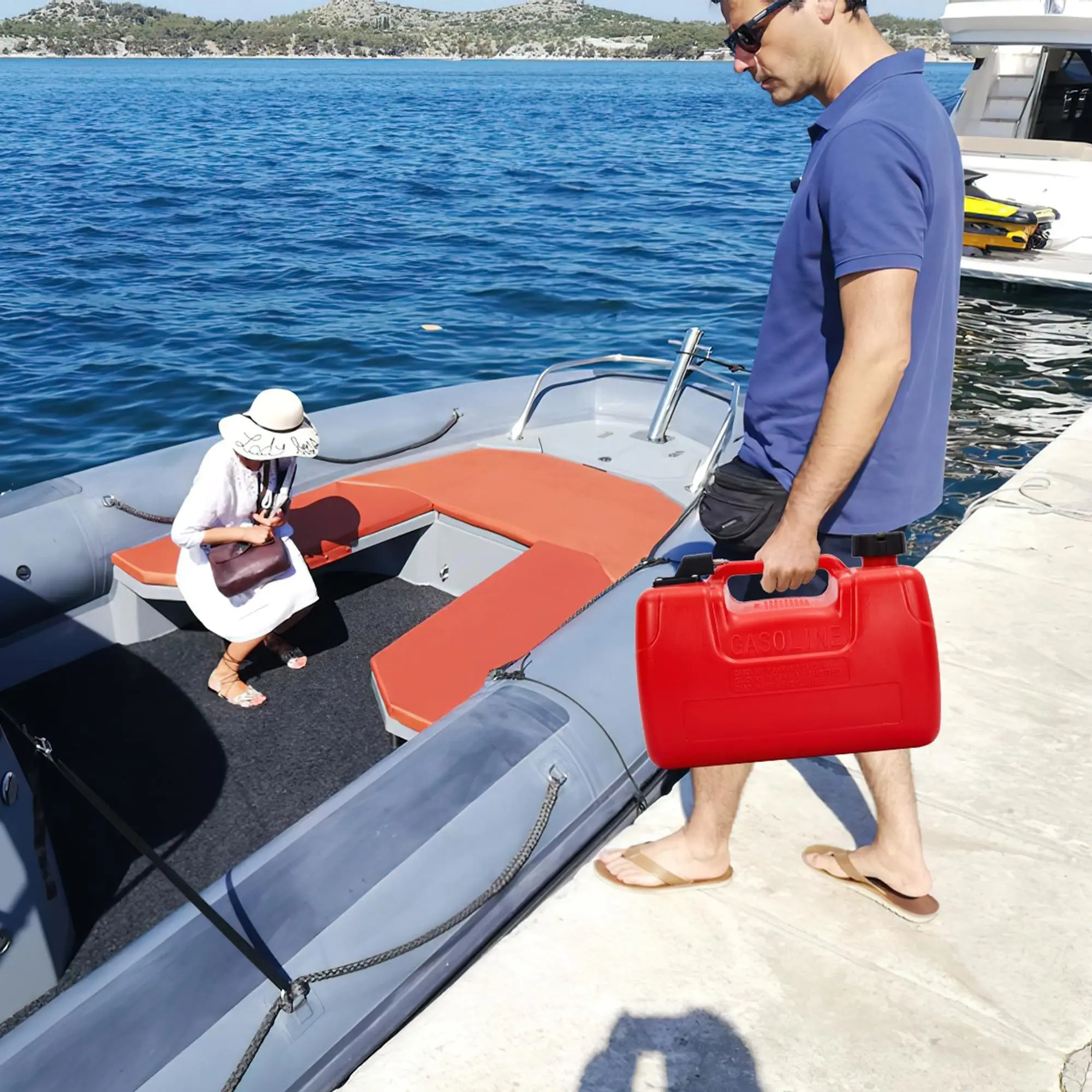 

3/6 Gallon Marine Fuel Tank, Portable Tank with Fuel Line & i-Shaped Handle, Boat Transfer Tank for Marine Boats, Yachts, Watercraft
