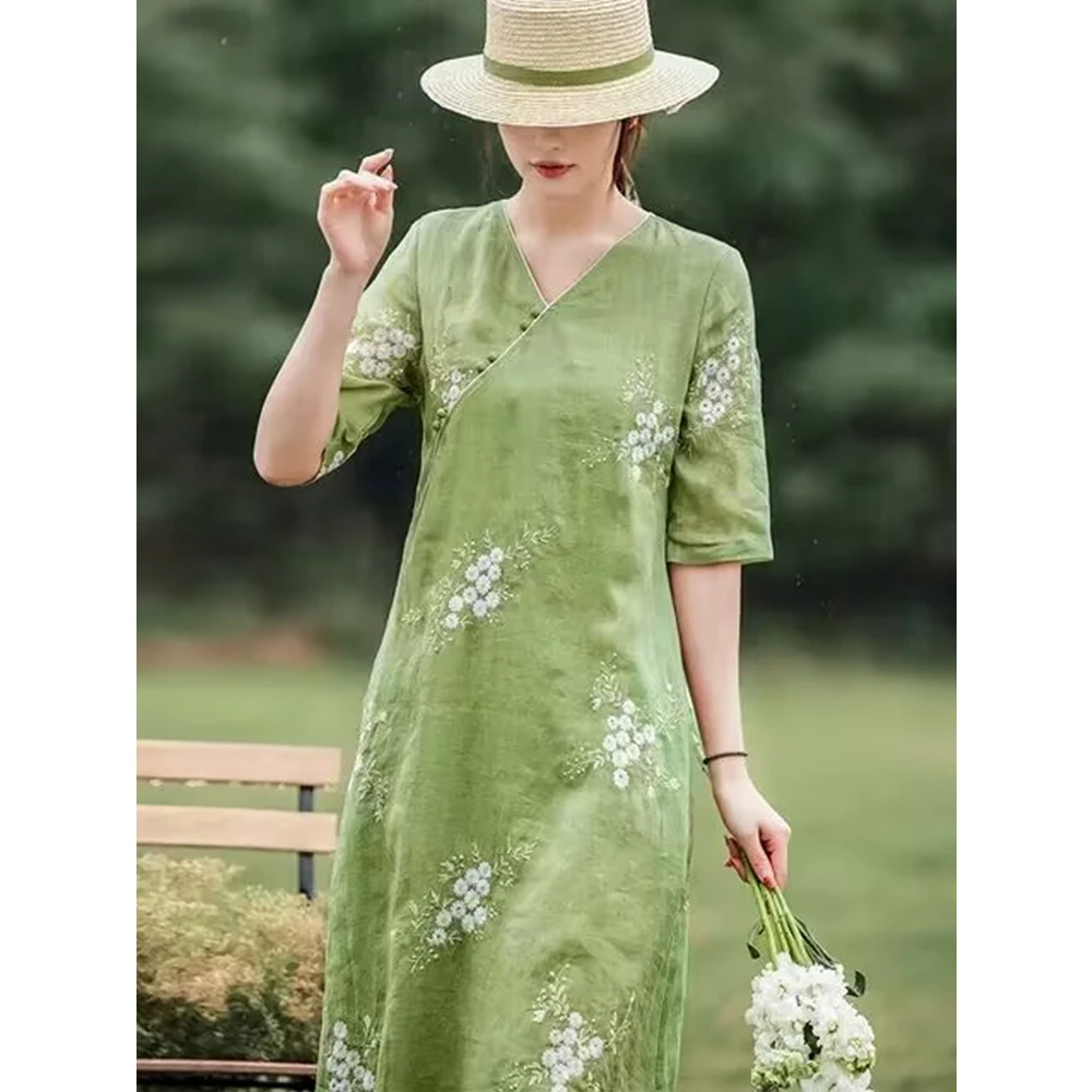 

Green Cotton Linen Qipao Dress Women's Summer Fashion Casual Retro Ramie V-neck Embroidered Improved Cheongsam