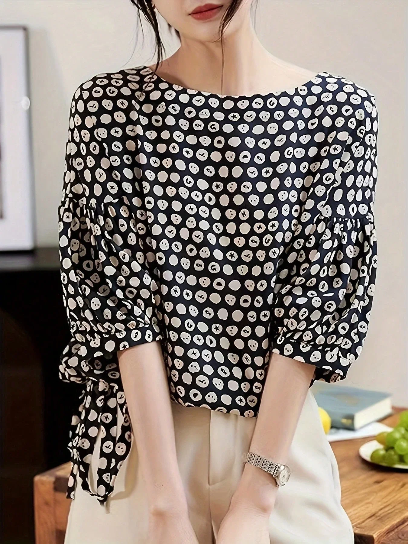 

Loose Fit Printed Women's O-Neck Puff Sleeve Drawstring Waist Blouse Casual Spring Summer