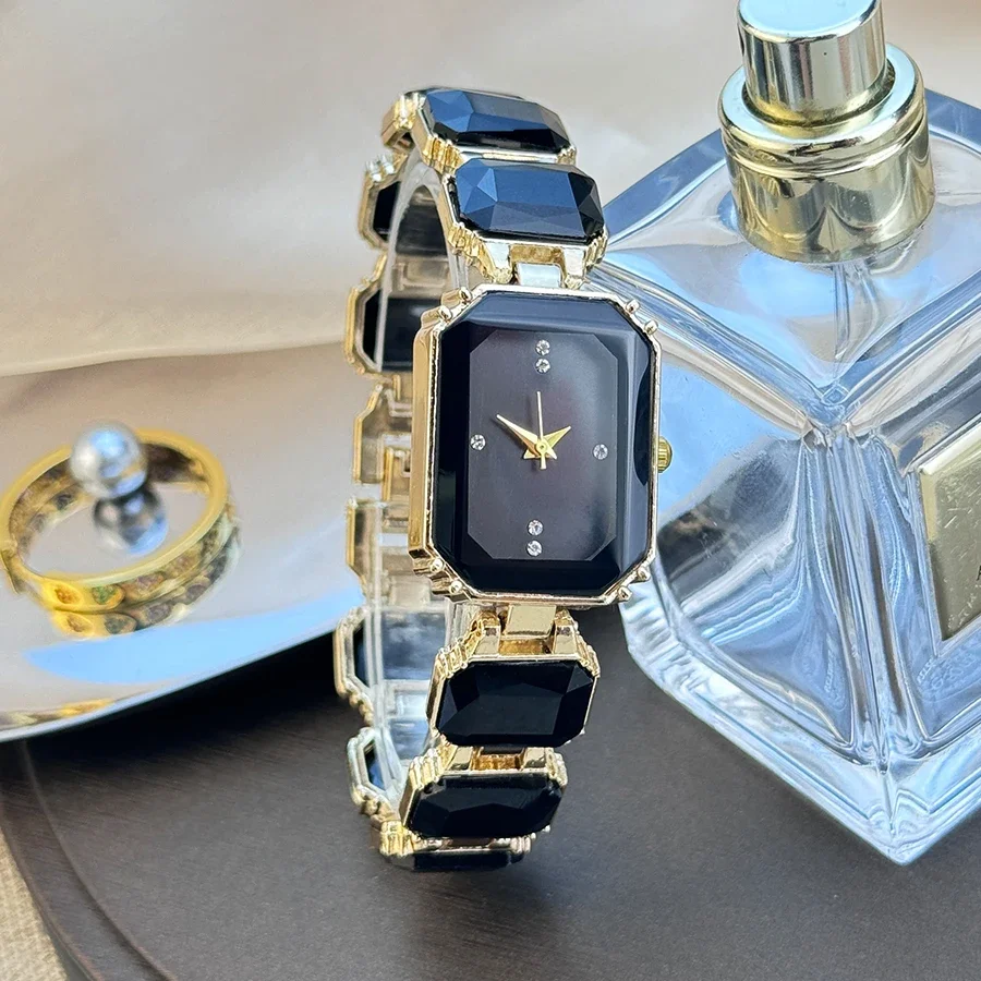 Women Square Watch Luxury Stainless Steel Water Diamond Quartz Movement Fashion Bracelet Clock Rose Gold Ladies Watches