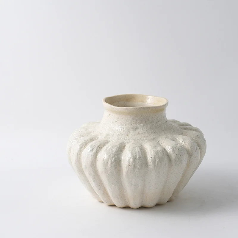 Flower arrangement, artistic stunning, hand-painted high-end vase, B&B, Jingdezhen wabi-sabi style ceramic dried flower vase orn