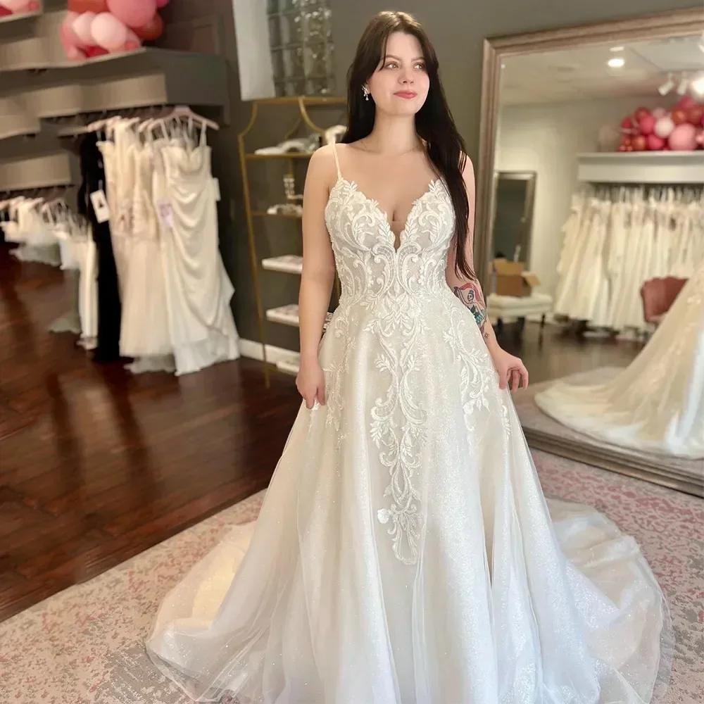 Sweet And Elegant Women's Wedding Dress A-line Lace Thin Shoulder Strap Bridal Gown Backless Decal Wedding Dress Customized