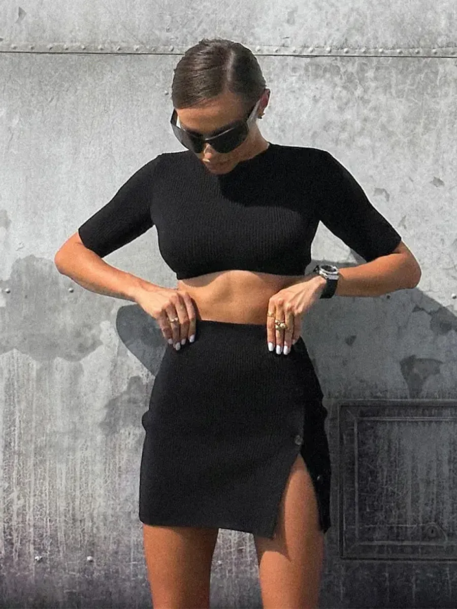 Summer Women\'s New Two Piece Skirt Set Split Button Skirt With Short Sleeve T Shirt Sexy Slim Fit Y2K Two Piece Set