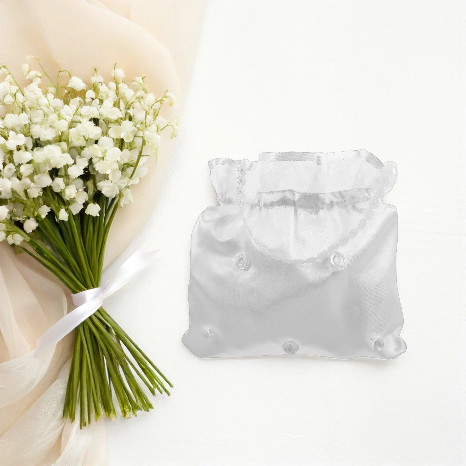 

White Fabric Bridal Clutch Purse Elegant Romantic Flower Wedding Bag for Bridesmaids Evening Party Formal Purse Embroidered