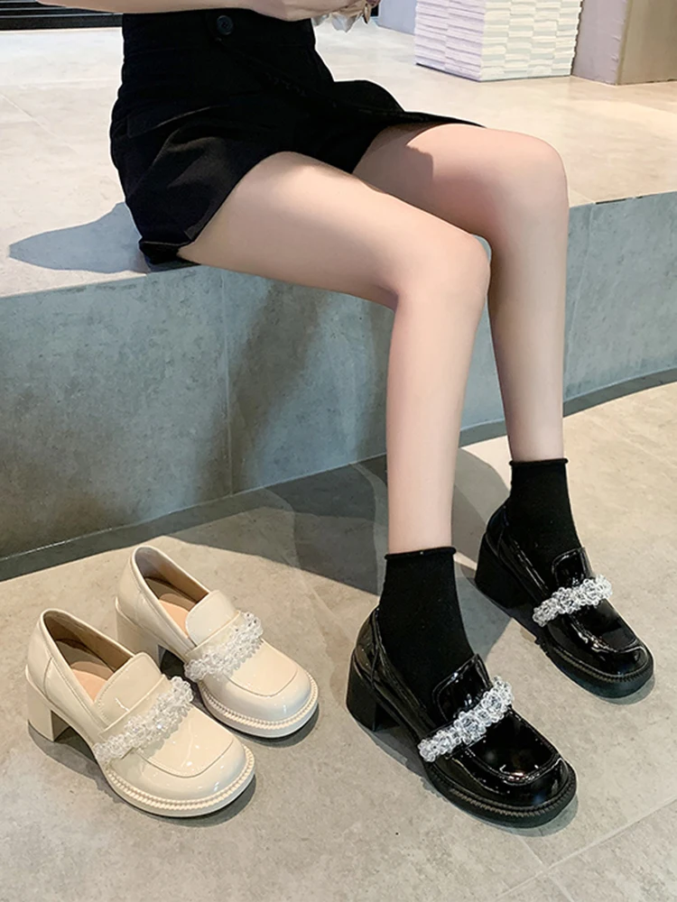 British Style Slip On Shoes For Women White Sneakers Clogs Platform Loafers With Fur Square Toe Oxfords Female Footwear Preppy S