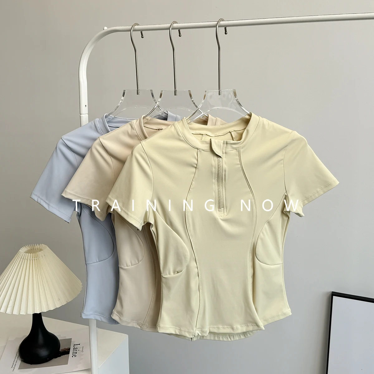 

Sports tops for women in summer slim fit and slim fast-drying fitness semi-zipper professional morning jogging outside wear