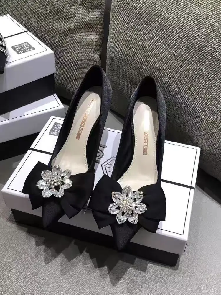 

Luxury Velvet Bow Knot High Heels Glitter Shiny Diamond Pumps Pointed Toe High Heel Banquet Shoes Wedding Party Sexy Shoes