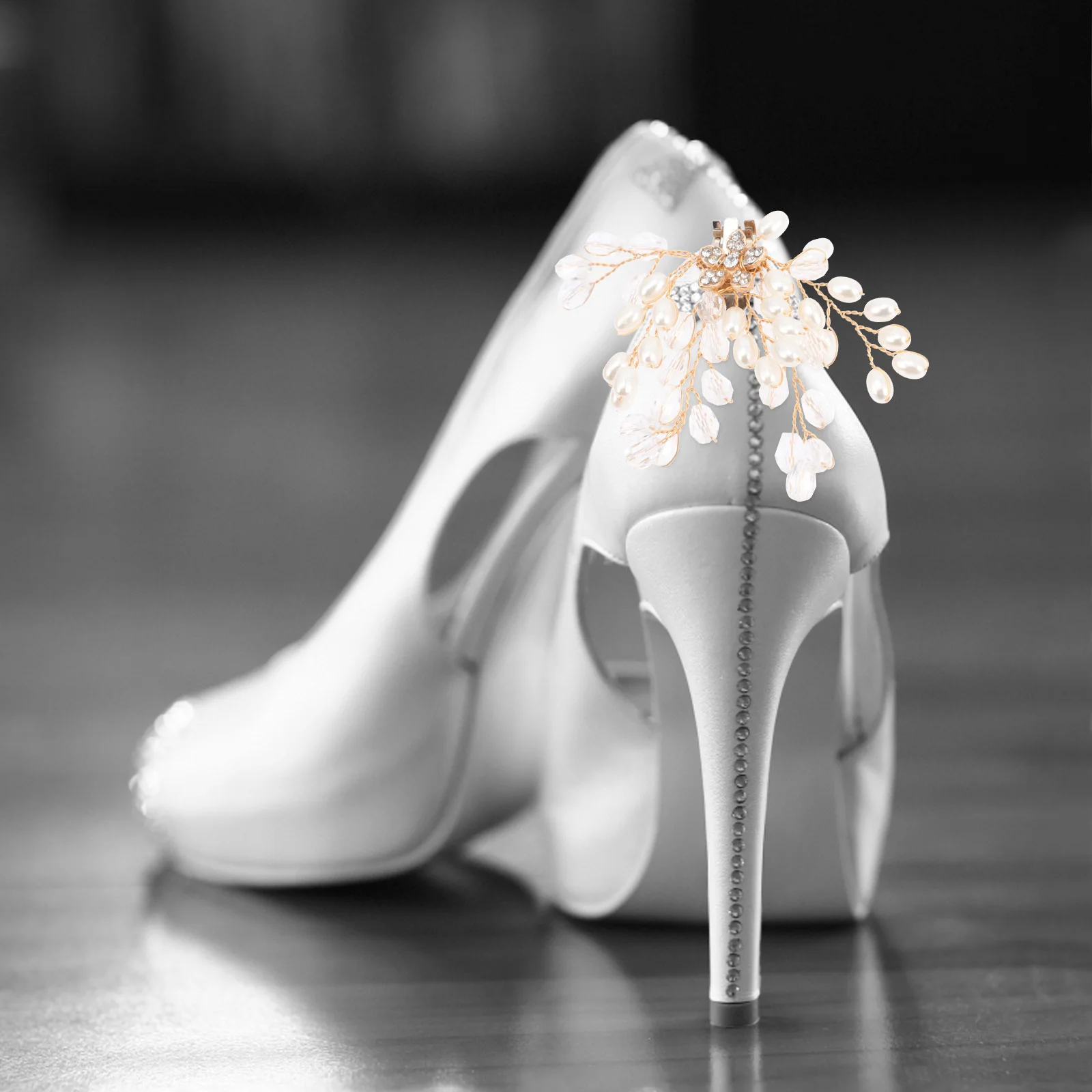 

2pcs Pearls Crystal Shoe Clips Decorative For Wedding Party Prom Banquet Attachments Bridal Sandals Boots Flats Hats Scarves