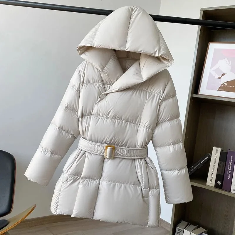 2025 nova jaqueta de inverno feminina quente parkas manga longa topos casual algodão acolchoado jaquetas cinto preto marrom com capuz outwear feminino